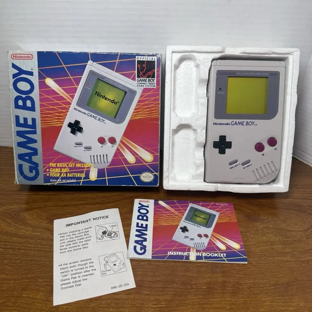 Original Nintendo Game Boy GB DMG-01 1992 with Manual Box & Super Mario Land